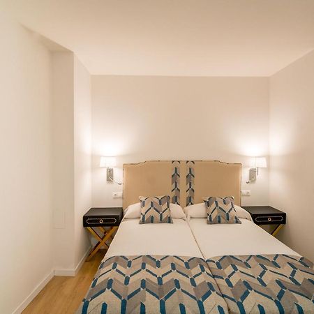 Arco Macarena Lofts Aparthotel Seville Exterior photo