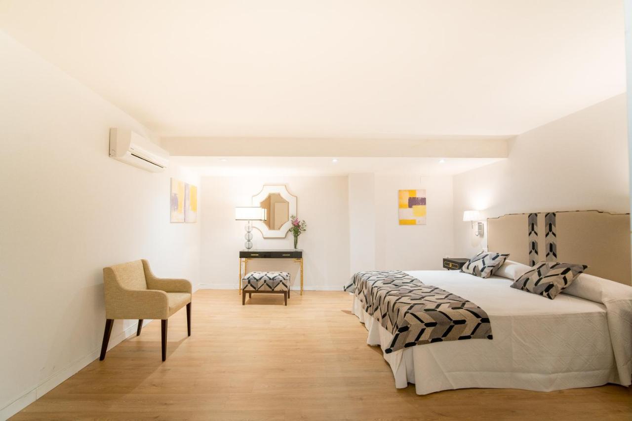 Arco Macarena Lofts Aparthotel Seville Exterior photo