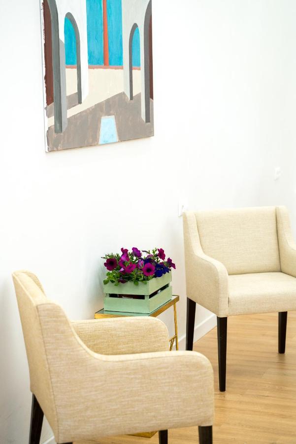 Arco Macarena Lofts Aparthotel Seville Exterior photo