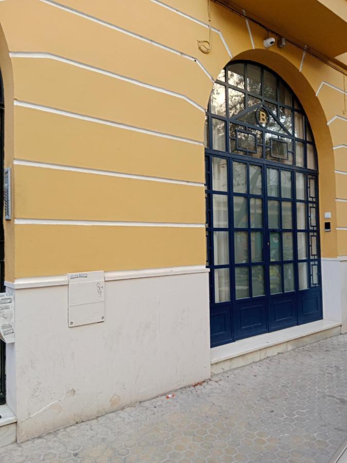Arco Macarena Lofts Aparthotel Seville Exterior photo