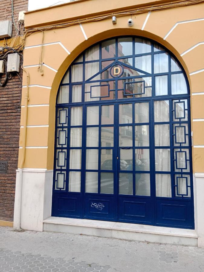 Arco Macarena Lofts Aparthotel Seville Exterior photo